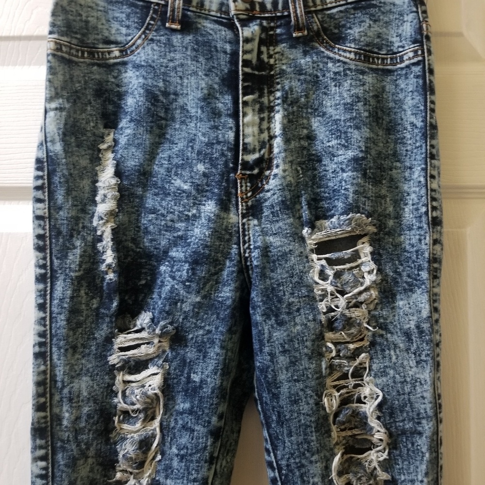 Blue denim acid wash jeans